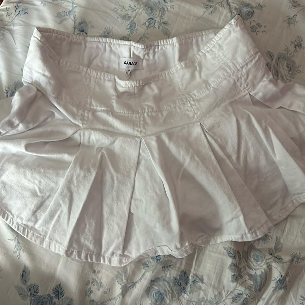 GARAGE - Lexi Pleated Skort